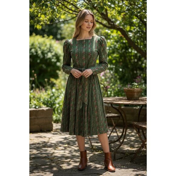 Vintage Laura Ashley Corduroy Square Neck Puff Sleeve Dress Cottagecore Prairie - Picture 16 of 16